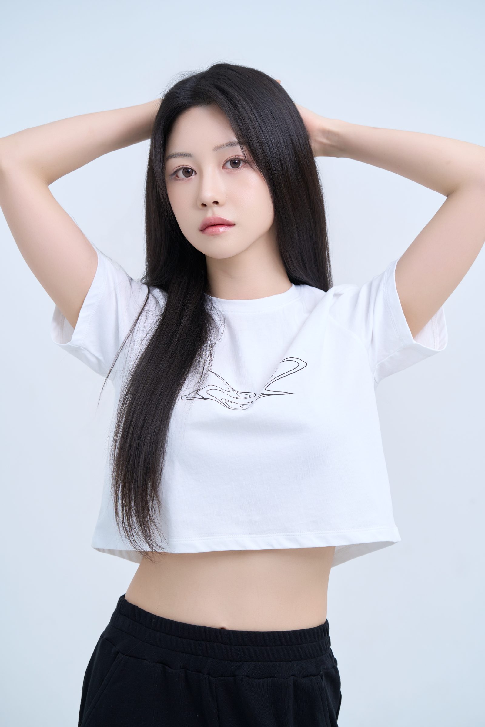 πππ Women Signature Logo Crop T-shirt - White 3