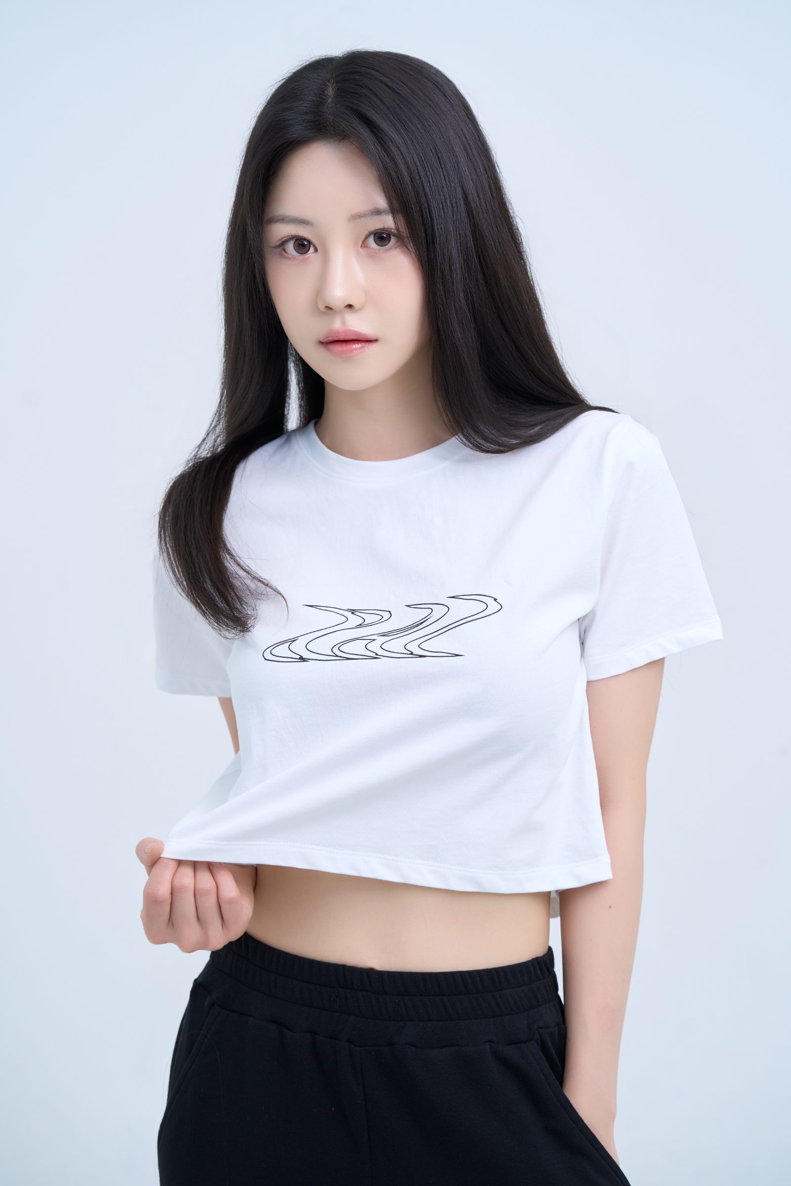 πππ Women Signature Logo Crop T-shirt - White 4